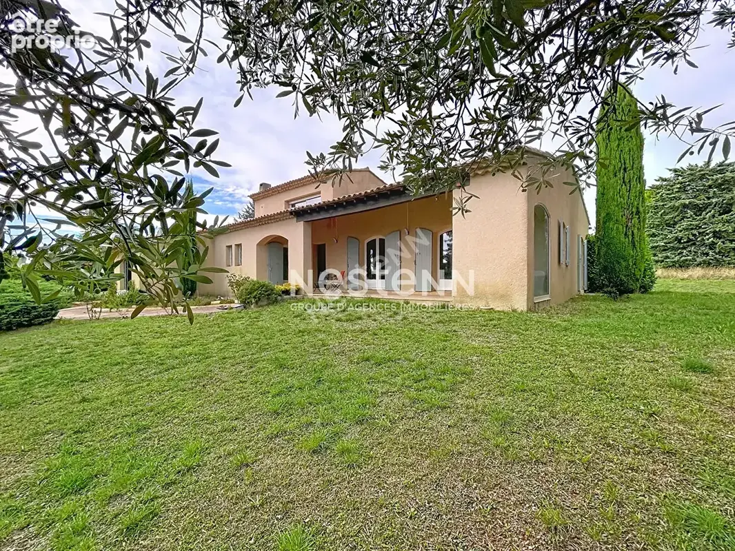 Photo Maison à Lourmarin au prix de 795 000€