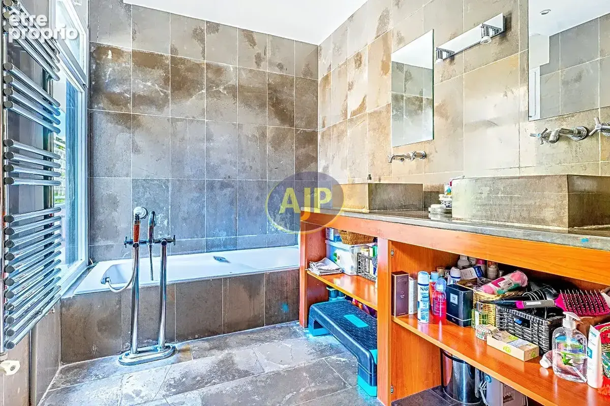 PARIS 75016 : Appartement  4 chambres avec terrasse - photo 4