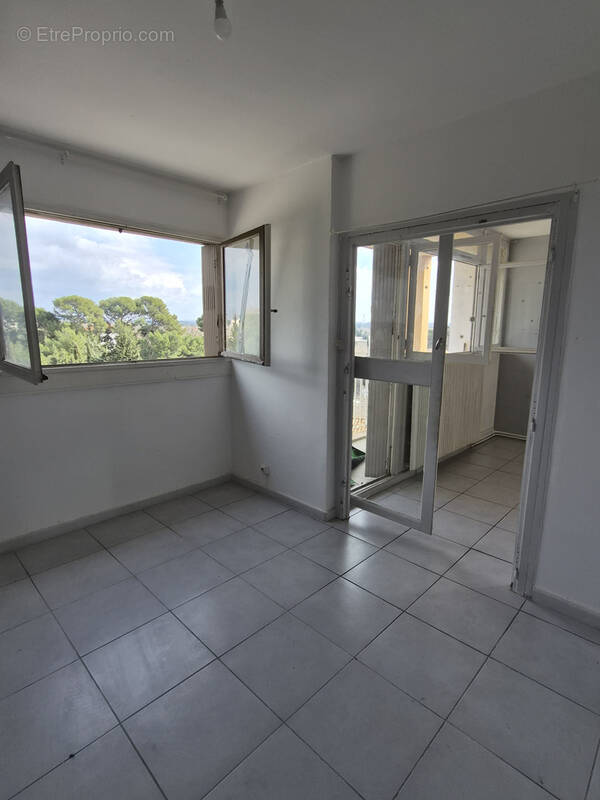 Appartement à SALON-DE-PROVENCE