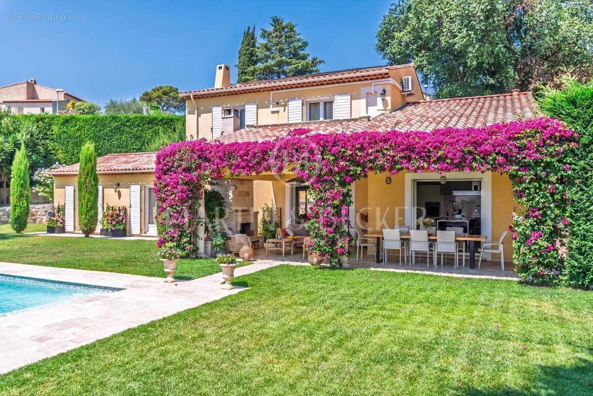 Maison à CAGNES-SUR-MER