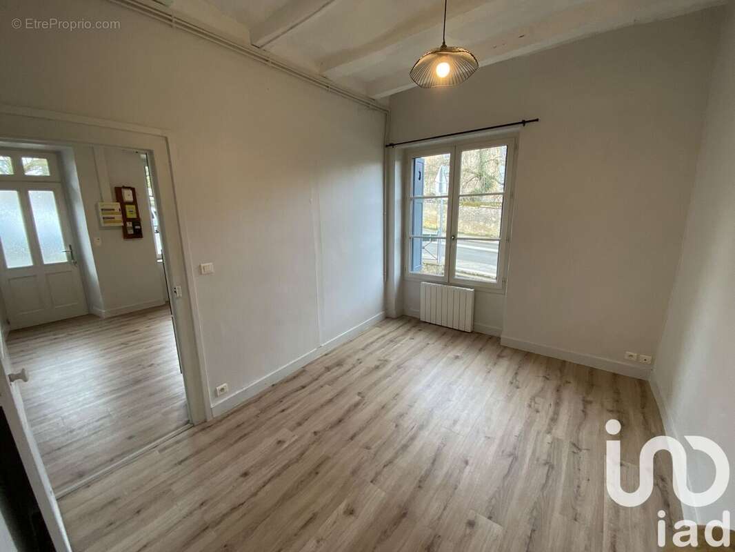 Photo 9 - Appartement à BEAUMONT-LA-RONCE