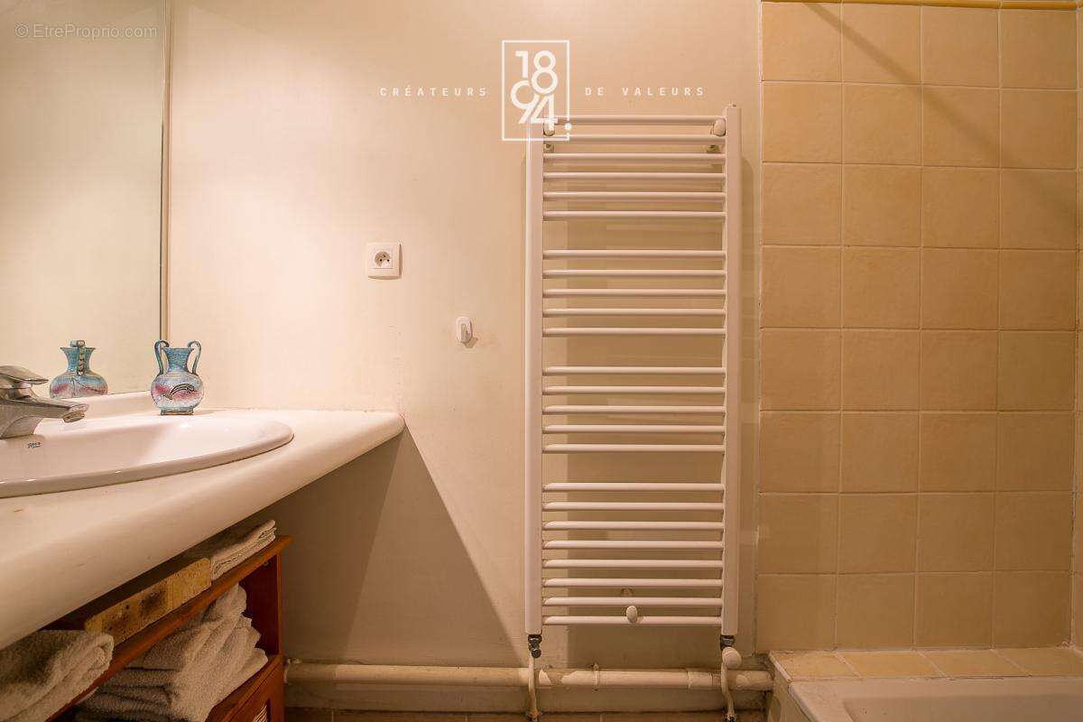 Appartement à MARSEILLE-13E