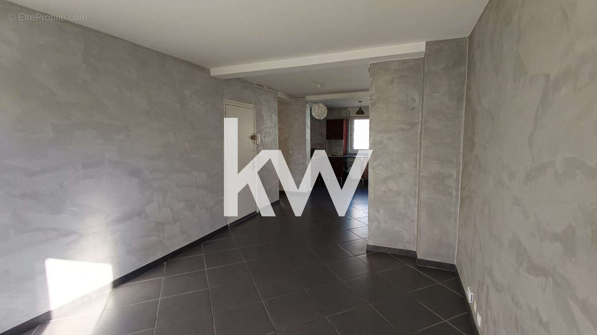 Appartement 81 m² à Saint-Chamond  - photo 5