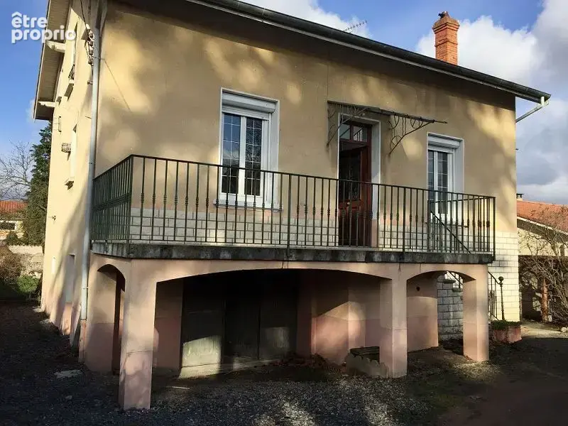 Maison à MONTROND-LES-BAINS