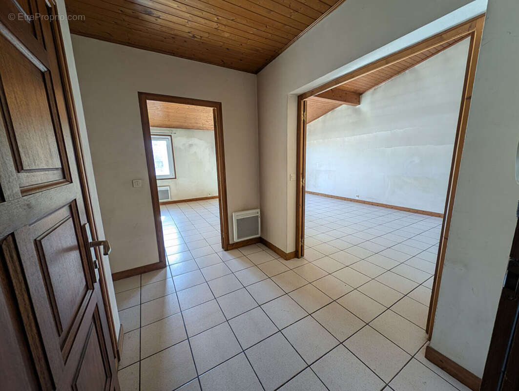 Appartement à SAINT-PERAY