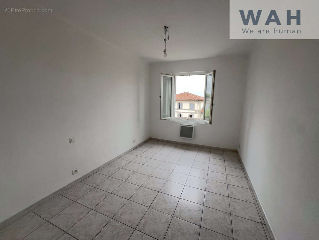 Appartement à LUNEL