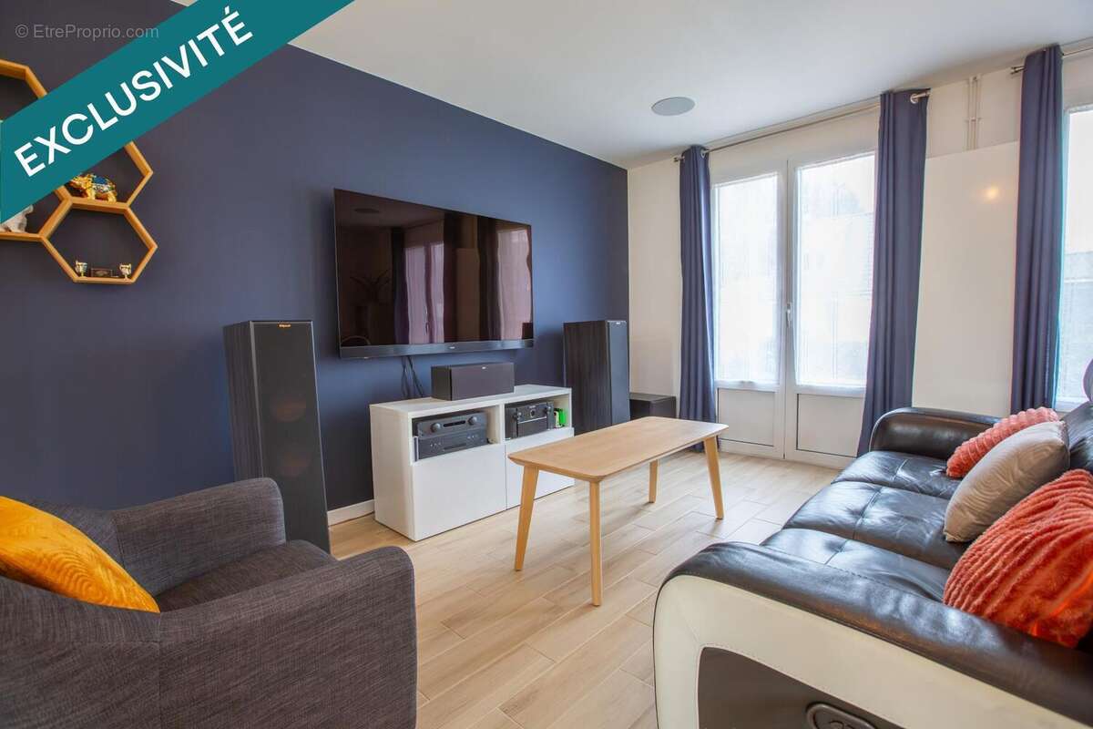 Photo 9 - Maison à LE MESNIL-SAINT-DENIS