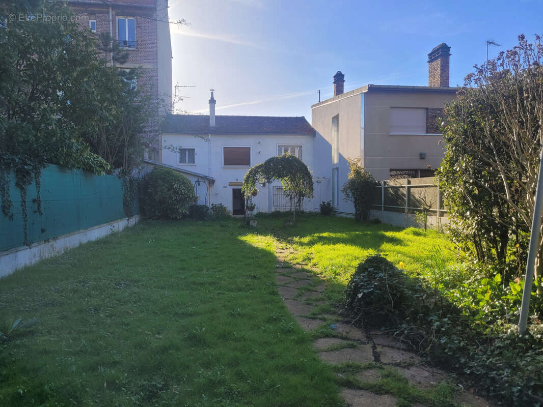 Maison à VITRY-SUR-SEINE