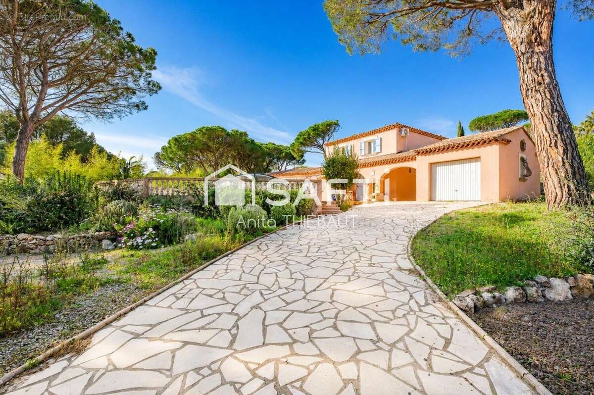 Photo 2 - Maison à SAINT-RAPHAEL