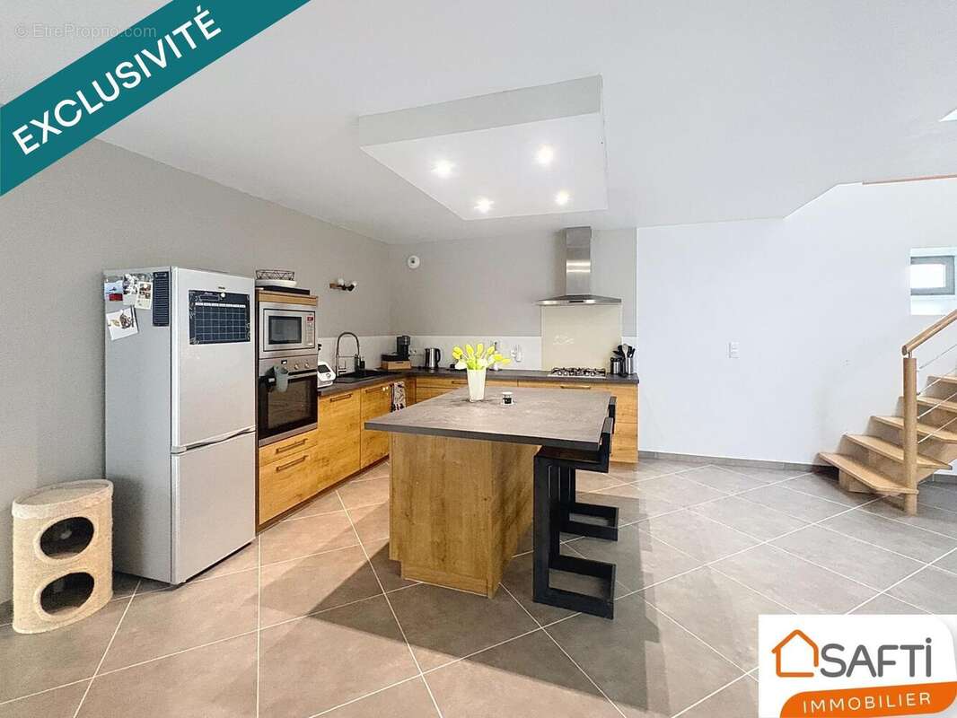 Photo 4 - Maison à DINGE