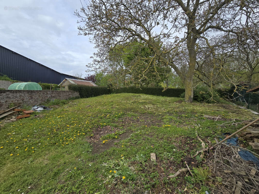 Maison à WOINCOURT