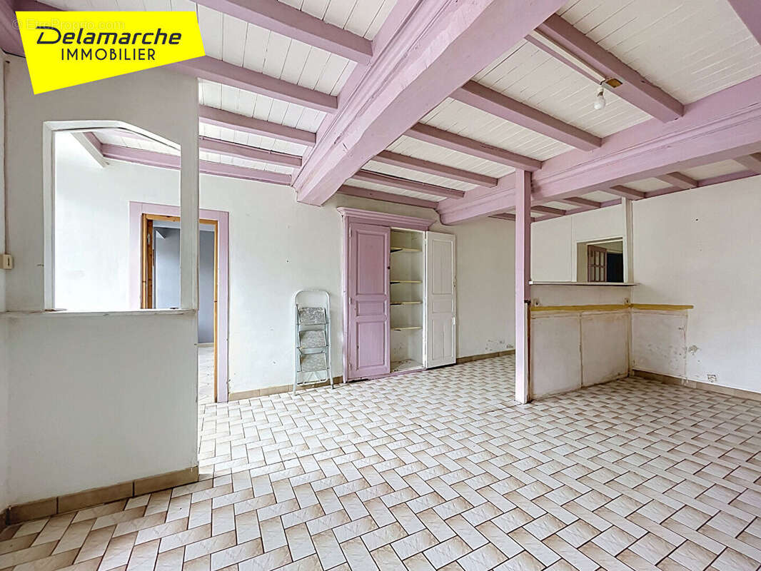 A VENDRE : Maison mitoyenne à Saint Denis Le Gast - photo 4