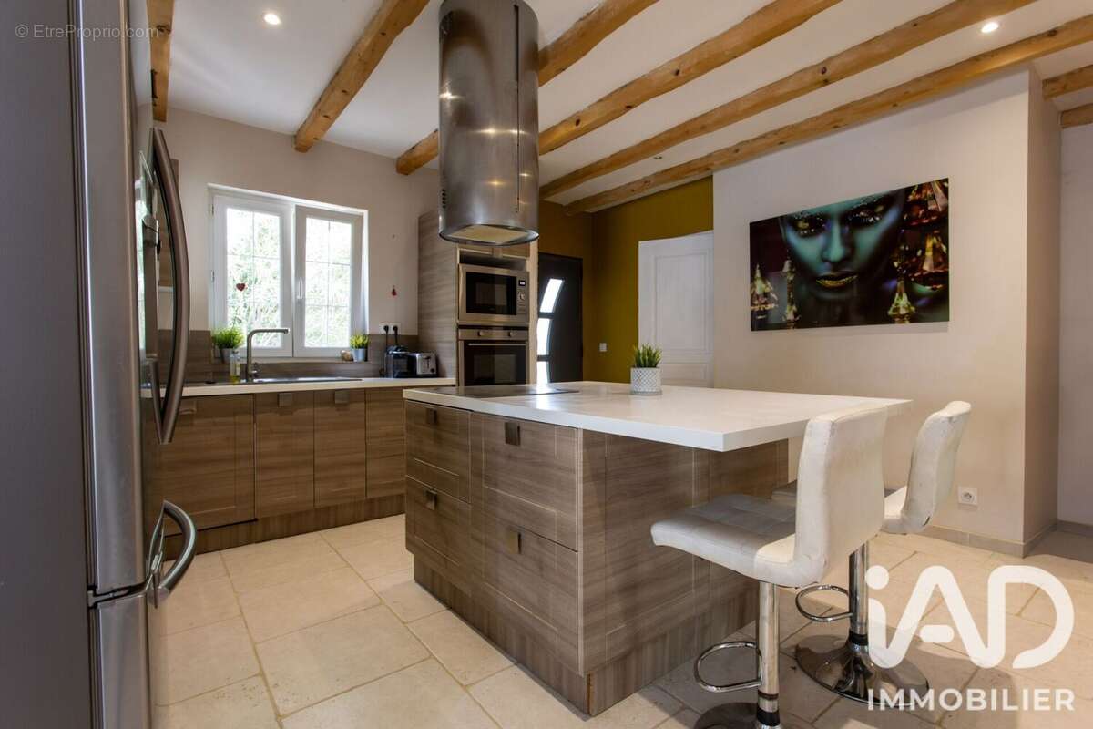 Maison 147 m² à Rochefort-Du-Gard  - photo 9