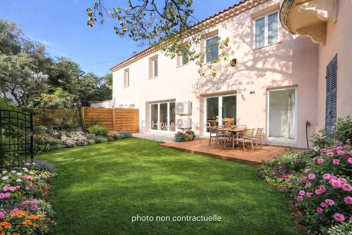 Maison à MARSEILLE-8E