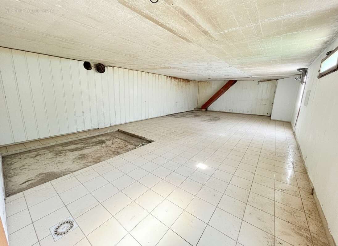 Maison 91 m² à Chanac  - photo 8