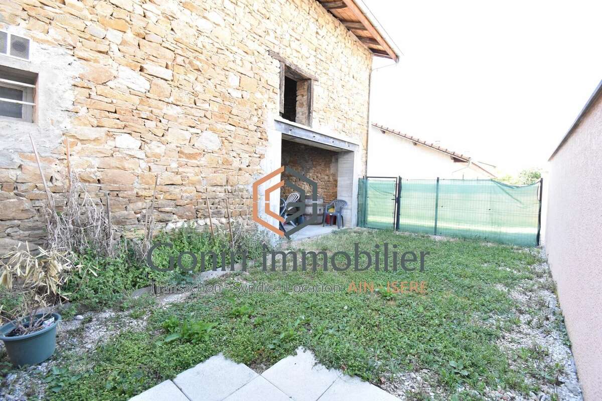 Maison de 98m2 et une grange à rénover - photo 4