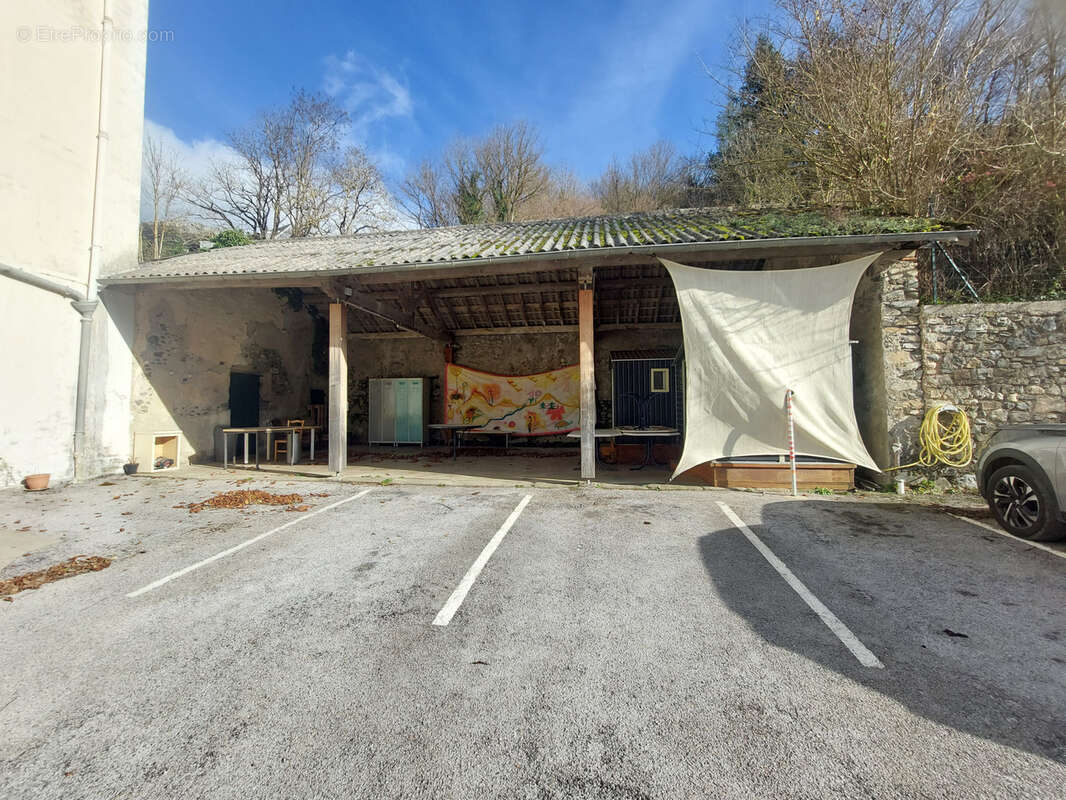 Maison à BRUSQUE