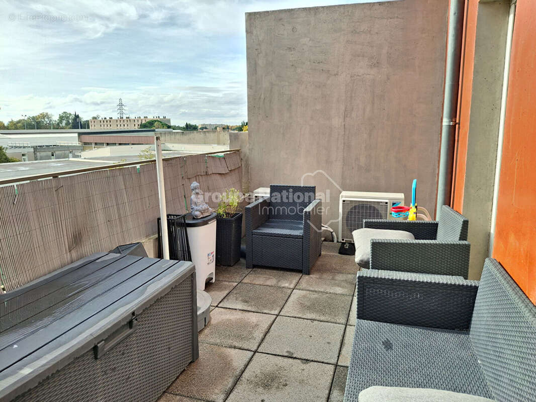 Appartement à LE PONTET