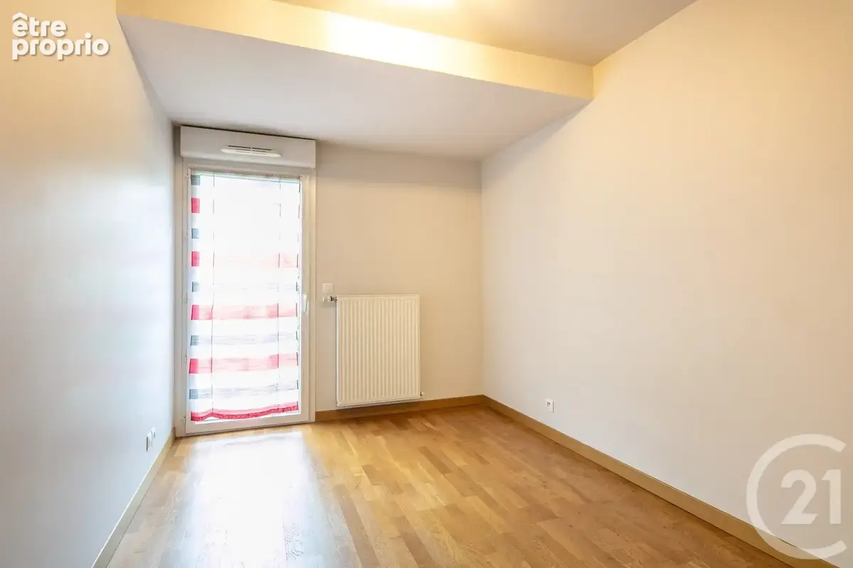 Appartement 4 pièces 84 m² à vendre à La Tronche (38700) - photo 9