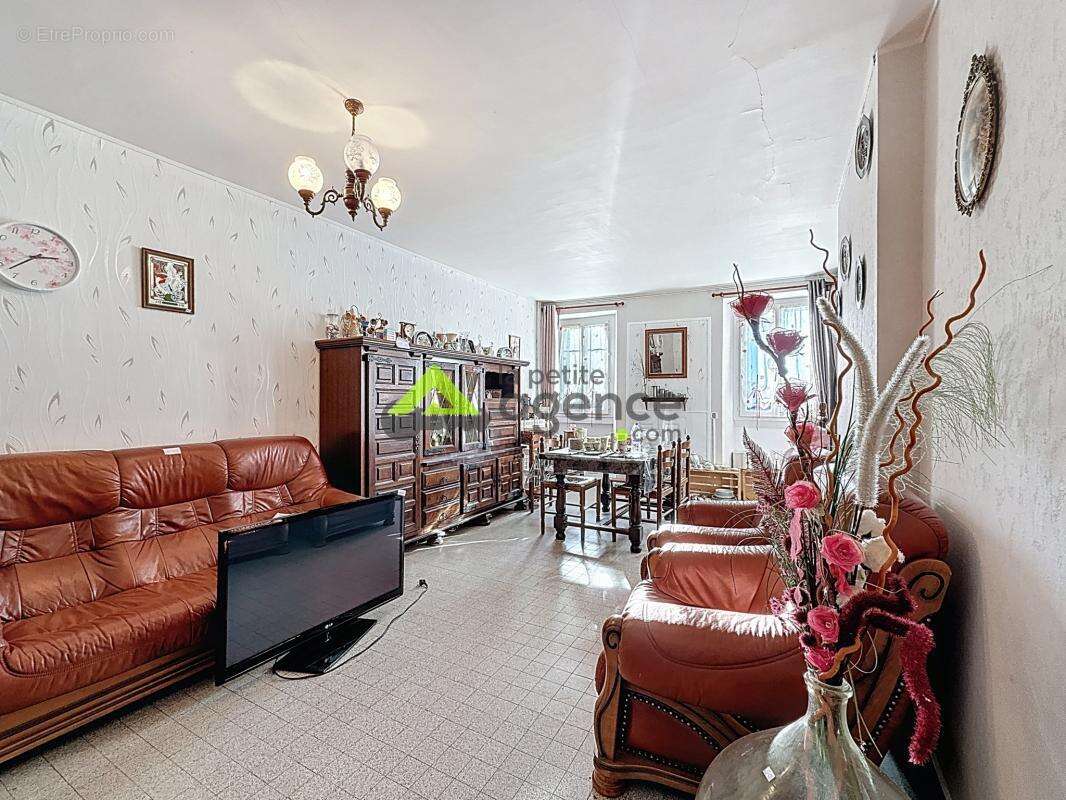 Maison à SAINT-VAURY