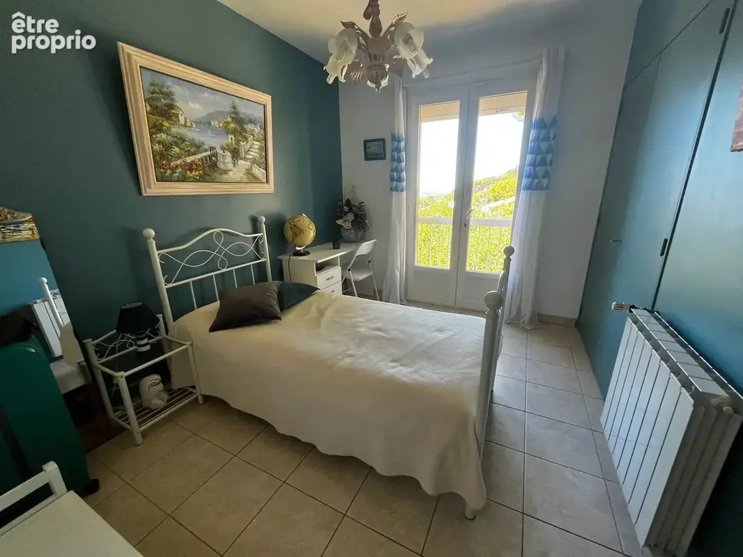 VILLA 120m2, T5 avec Vue Panoramique, jardin, Garage et Piscine à Toulon Ouest - photo 21