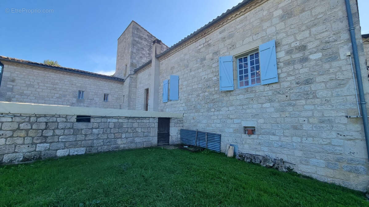 Maison à CAZES-MONDENARD