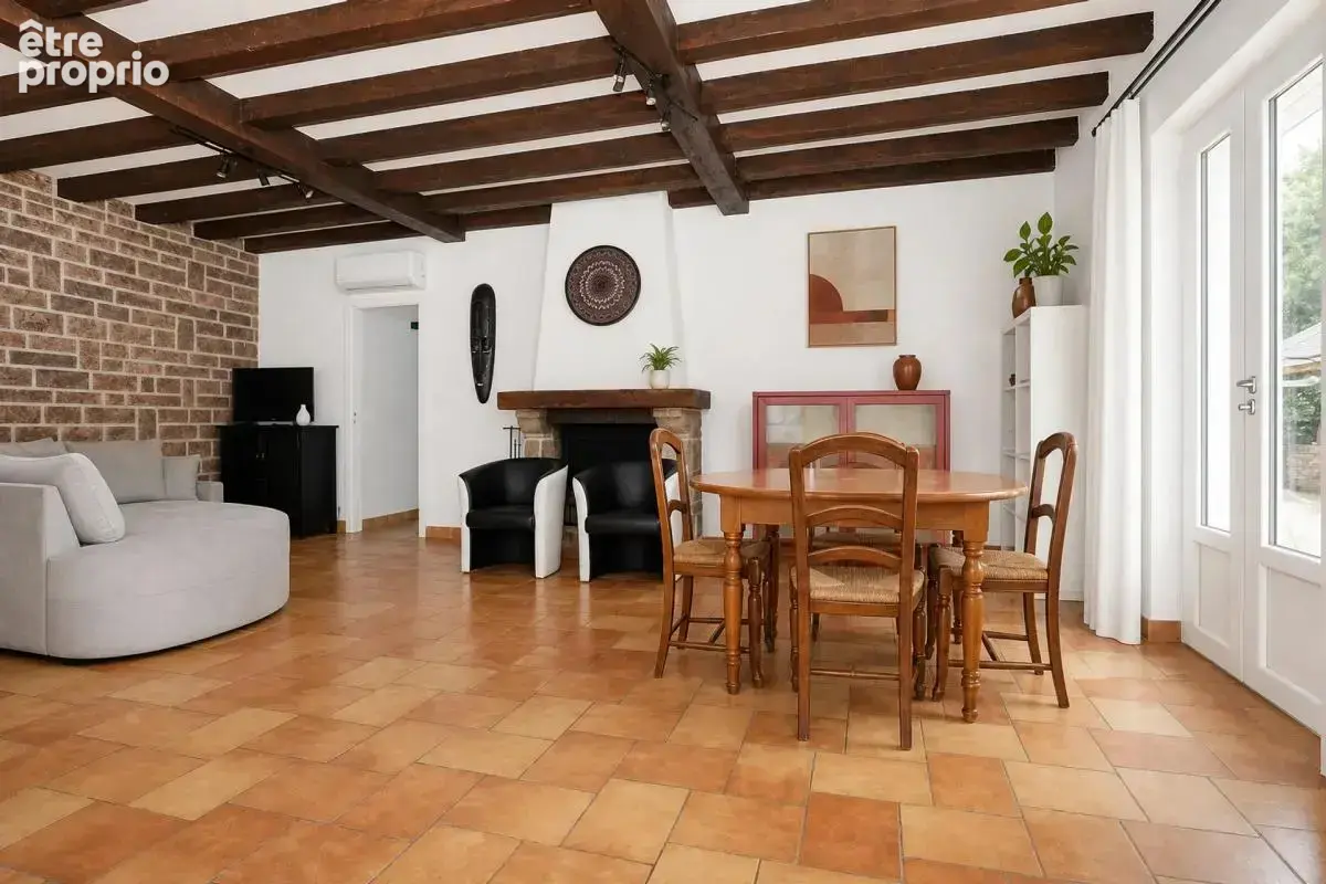 Maison de 9 pièces de 183 m² à Saint-Aubin-du-Cormier - photo 5