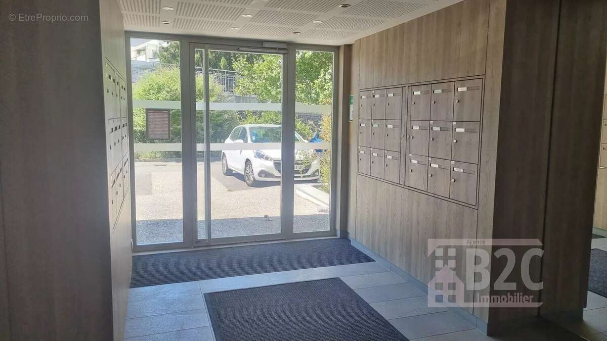 À VENDRE – T2  + GARAGE – Saint-Martin-le-Vinoux (38) - photo 7