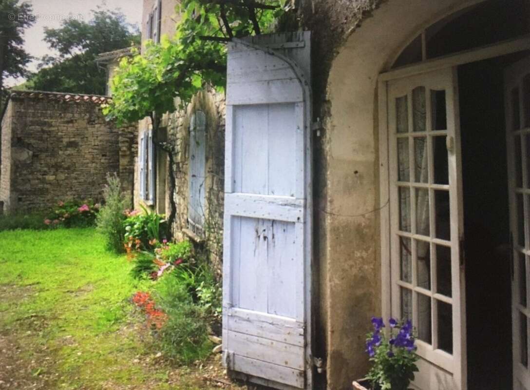Maison à CAYLUS