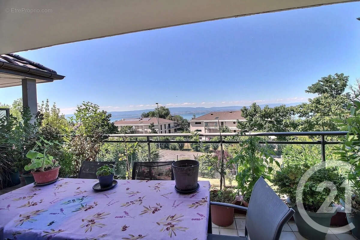 Appartement à EVIAN-LES-BAINS