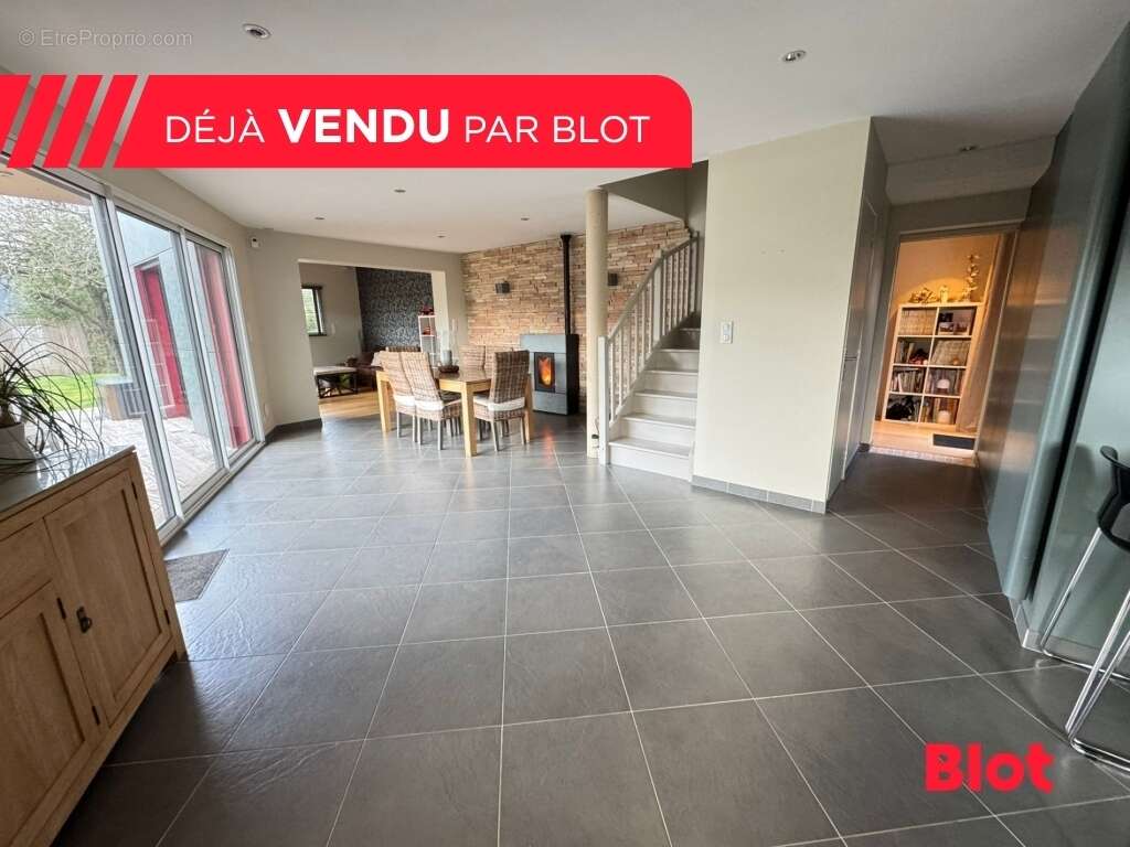 Maison 167 m² à Lassy  - photo 3