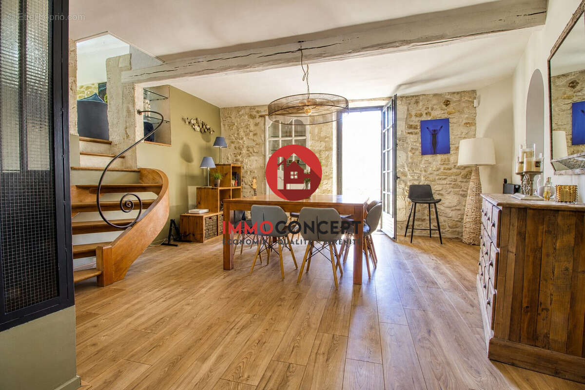 Maison 205 m² à Pujaut  - photo 5
