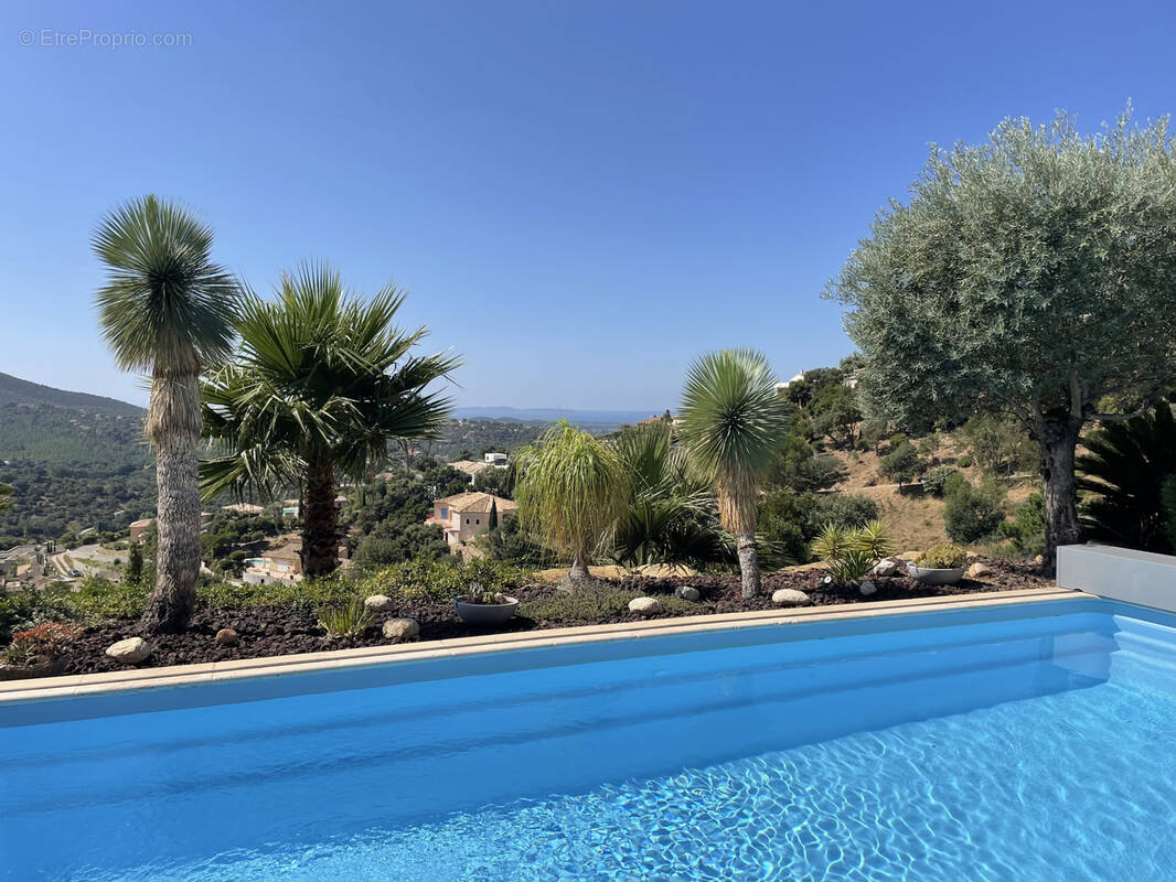 Maison à LA LONDE-LES-MAURES