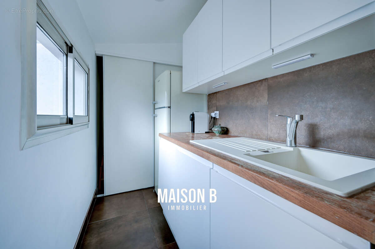 Appartement à MARSEILLE-6E