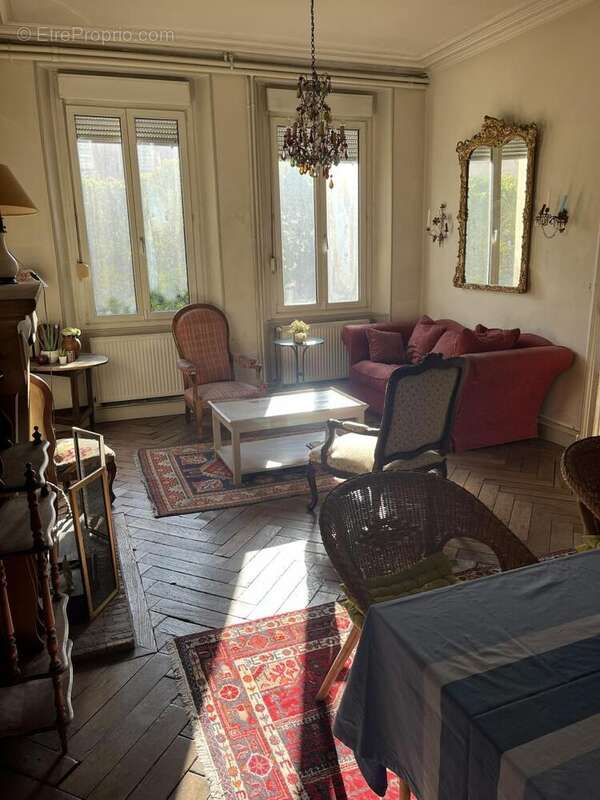 Maison à EPERNAY