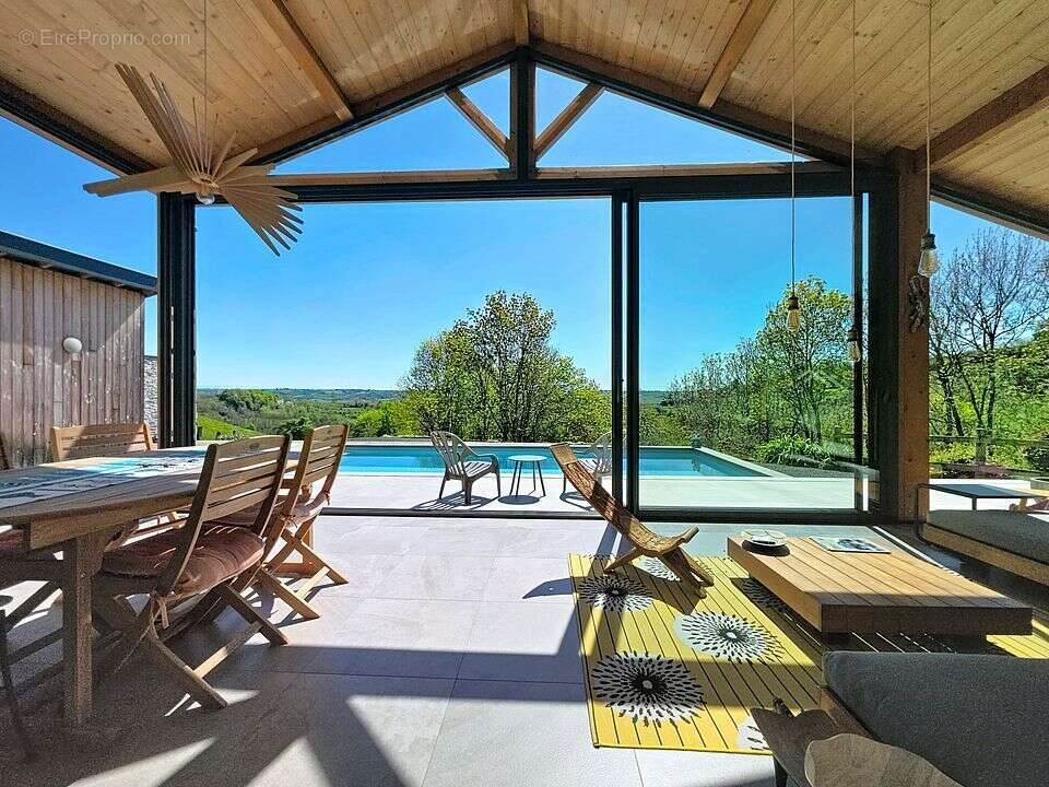 Maison à LUZINAY