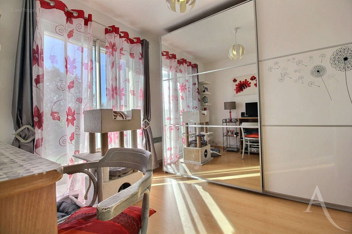 Maison à VILLENAVE-D&#039;ORNON