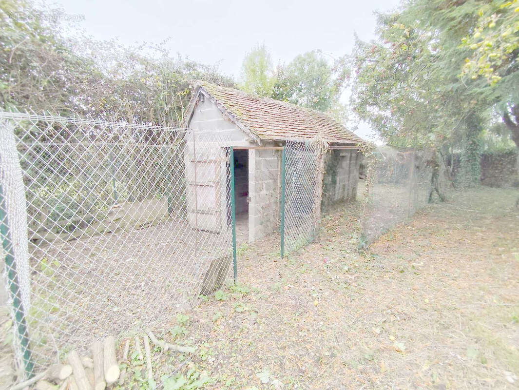 Maison à SAINT-VICTEUR