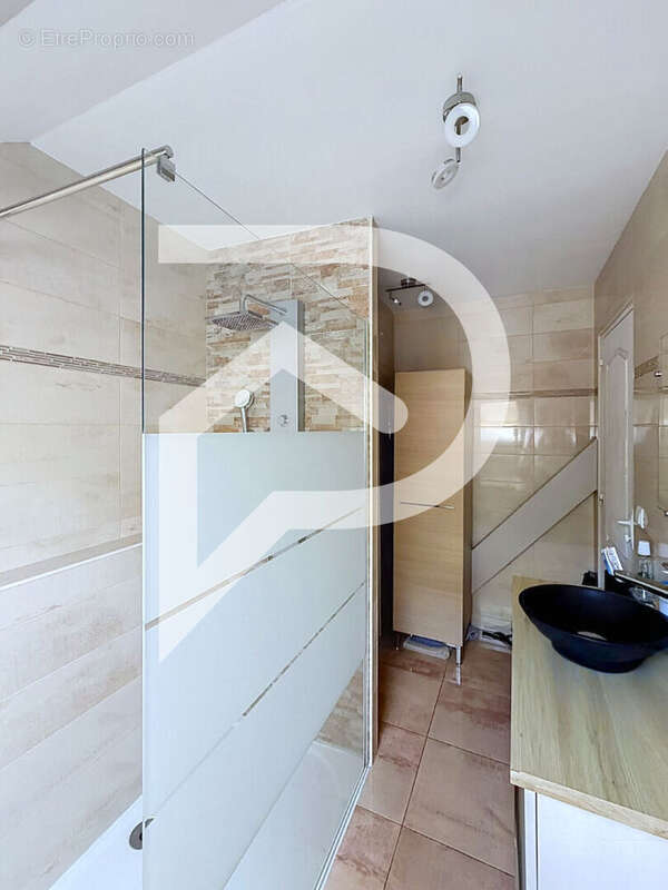 DREUX  Appartement 3 chambres avec stationnement gratuit - photo 15