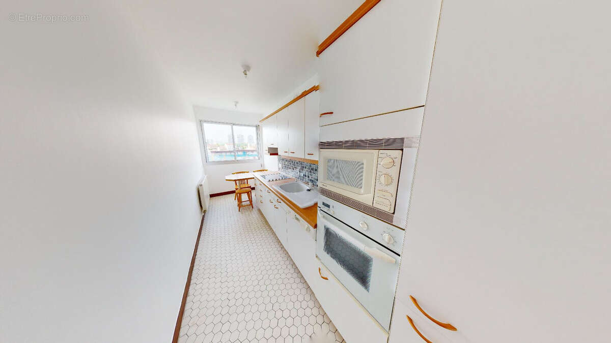 Appartement à IVRY-SUR-SEINE