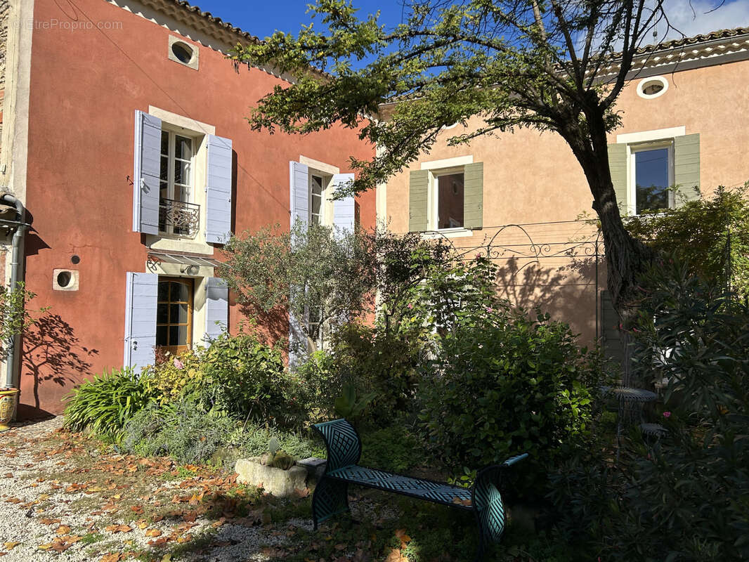 Maison à SAINT-QUENTIN-LA-POTERIE
