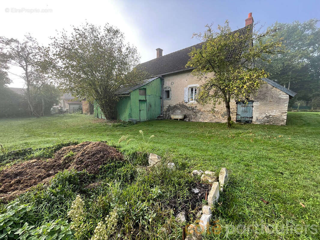 Maison à SAINT-SYMPHORIEN
