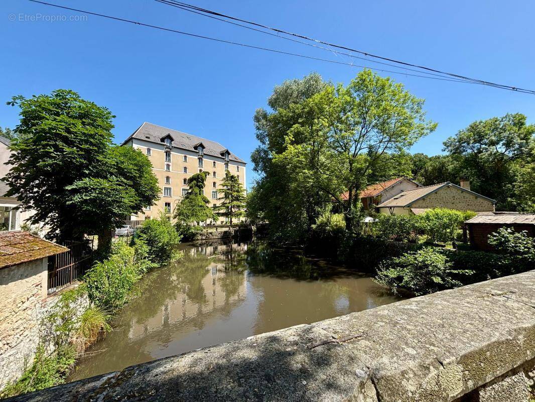Appartement à AUVERS-SAINT-GEORGES