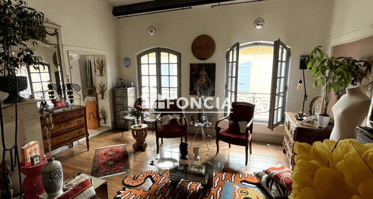 Appartement à UZES