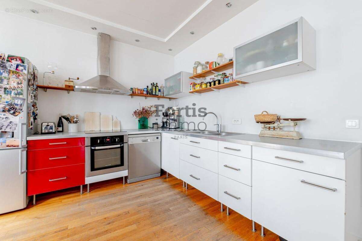 Appartement à PARIS-2E