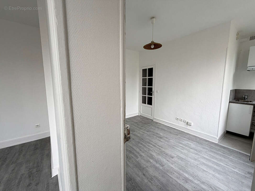 Appartement à PARIS-20E
