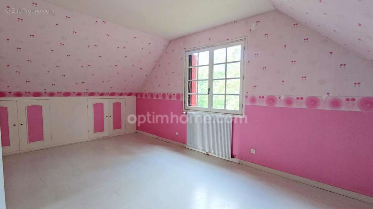 Maison d'Artisan Familiale de 150 m² 6 pièces avec Jardin et Sous-sol Complet - Proche de Rouen en Seine-Maritime et des Grands  - photo 15