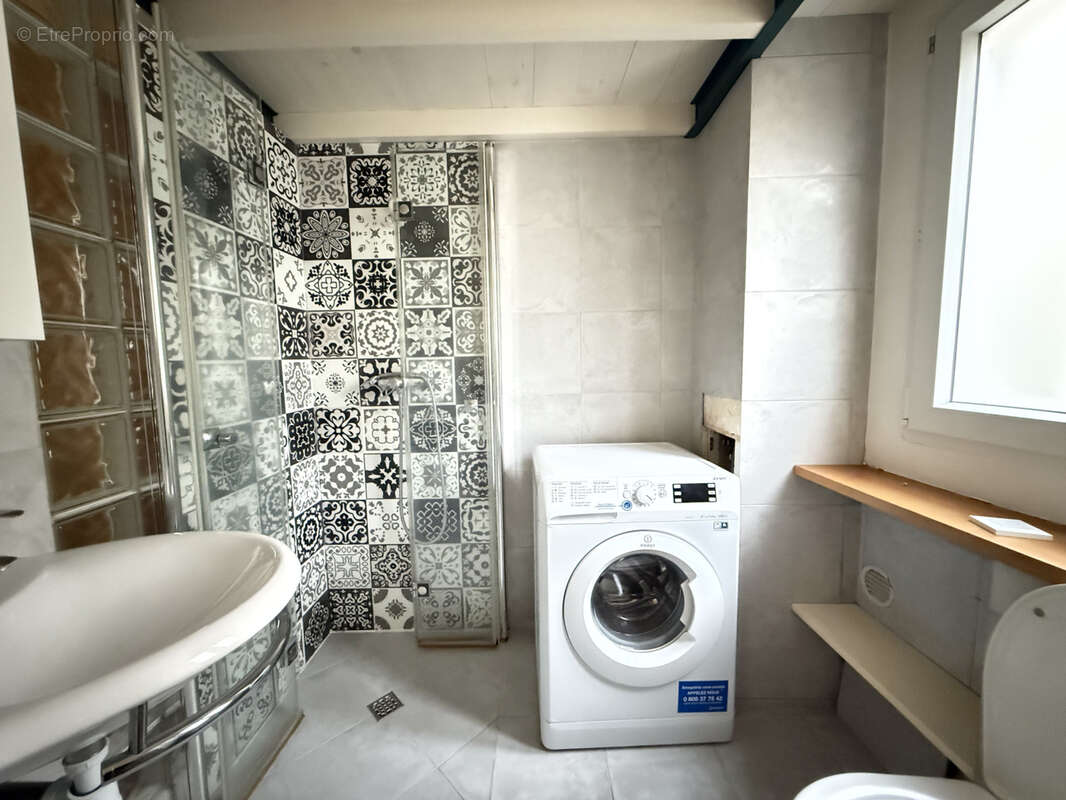 Appartement à PARIS-14E