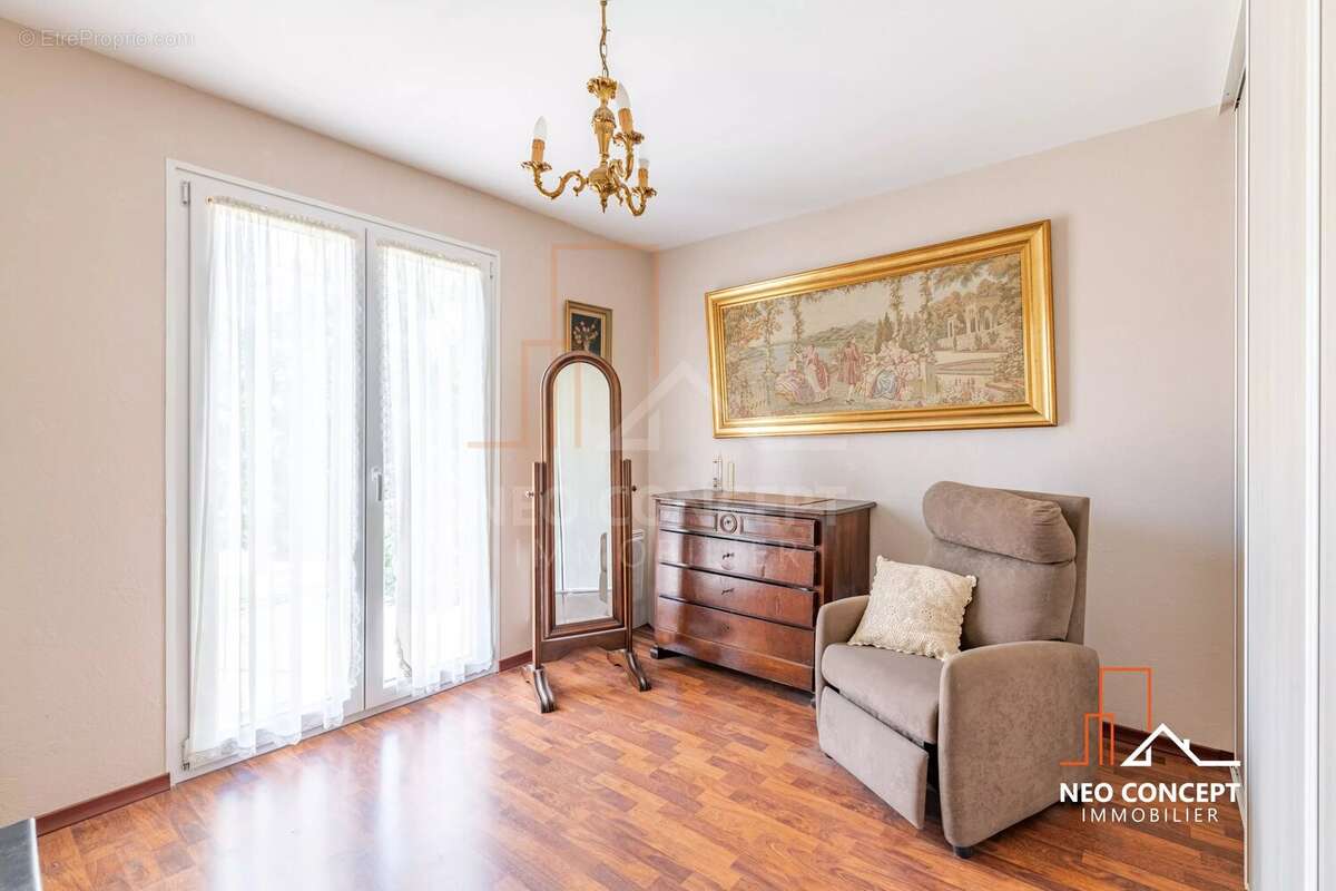 Maison familiale 124 m² habitables – 149 m² au sol – Terrain de 7,16 ares - photo 10