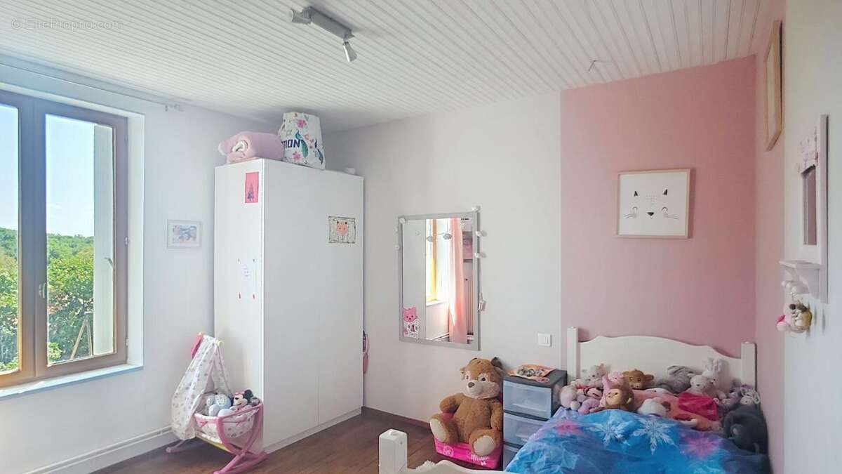 Maison Chauvigny 4 pièce(s) 132 m2 - photo 9